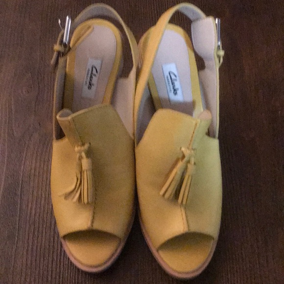 clarks narrative sandals